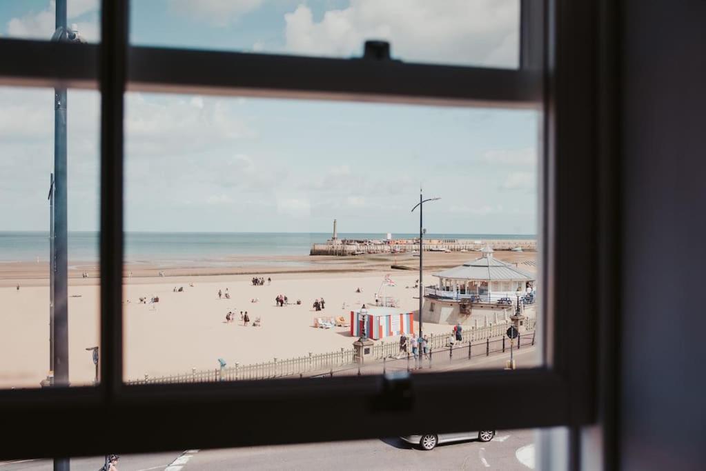 The Sunset Apartment - Margate Beach - By Goldex Coastal Breaks المظهر الخارجي الصورة